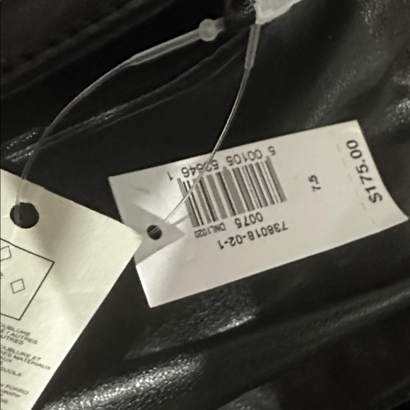 NWT! BANANA REPUBLIC | Black Vegan Leather Slouchy Boots 🪵 - Picture 3 of 4